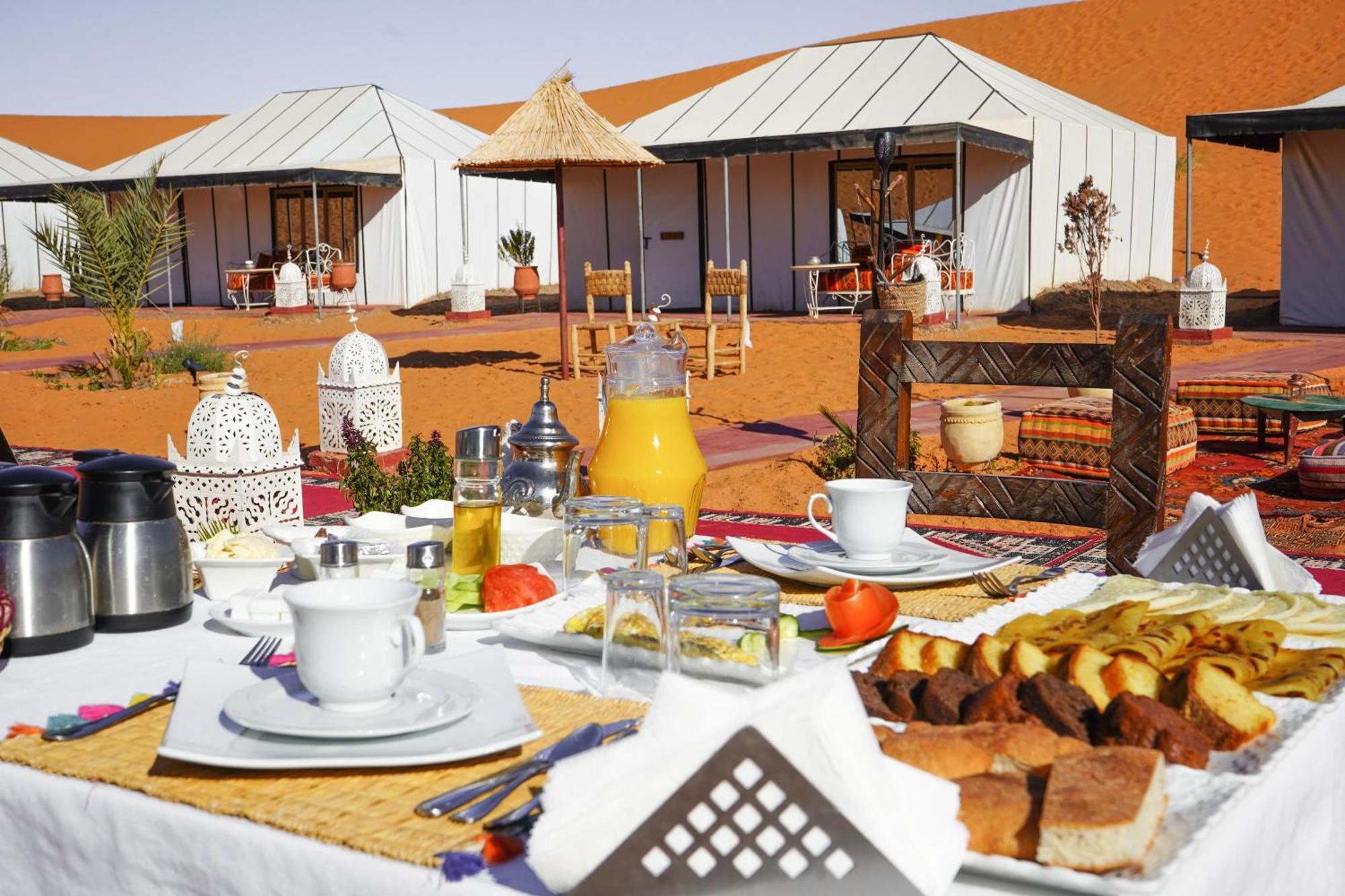 Hassan Luxury Camp Мерцуга Екстериор снимка